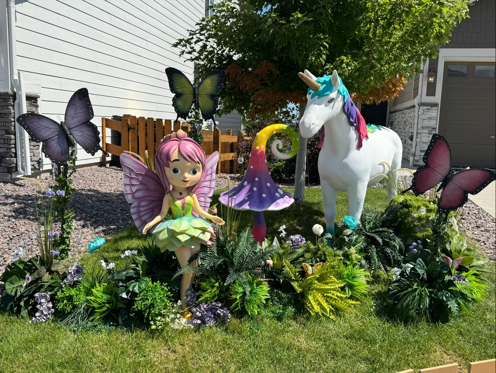 Enchanted Garden Legend package in daylight — full display